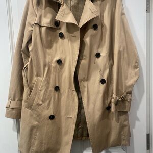 Micheal Kors Classic Tan Trench Coat with Black Buttons